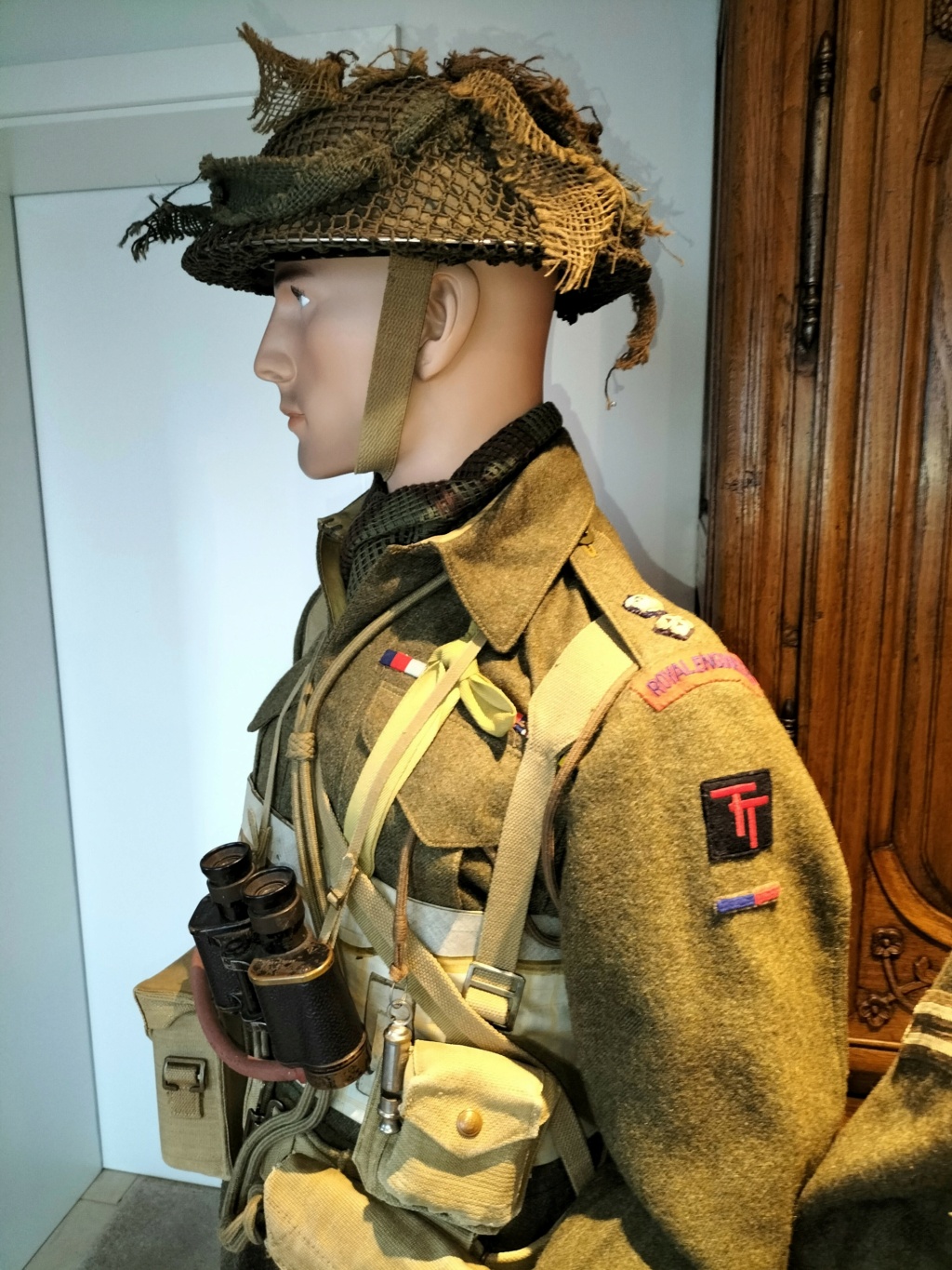 Encore une petite passion : mannequin d'officier britannique du 6 juin 1944 - Page 2 Img00510