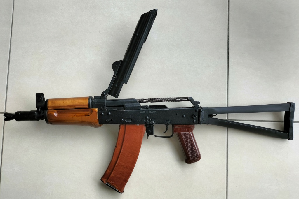 Un AKS-74U CO2 en 4,5 mm BB (made in Russia) Img20825