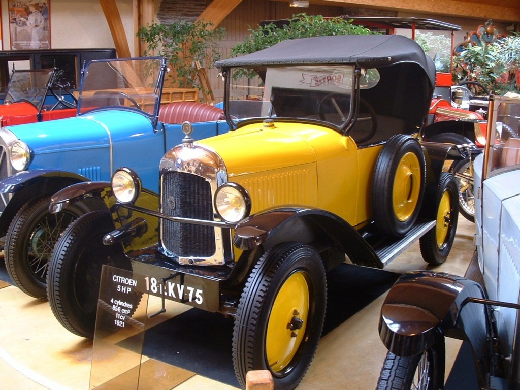 Musée de l'Automobile à Lohéac Citroe36