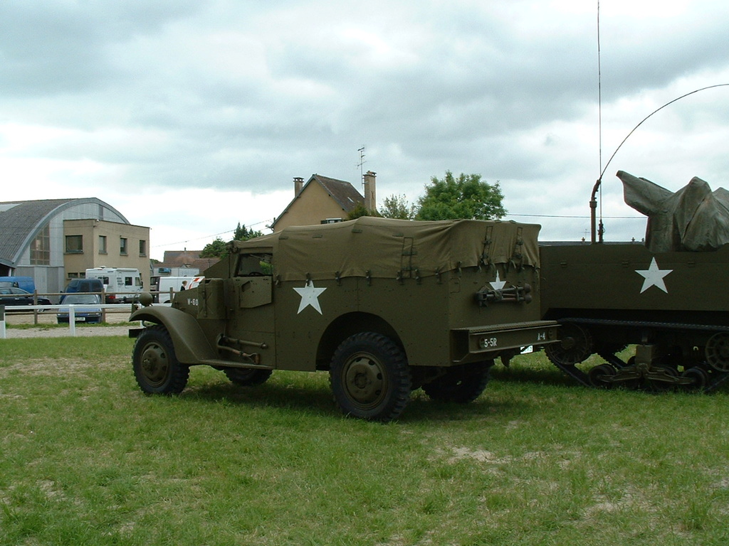 Le scout car M3A1 Dscf0014