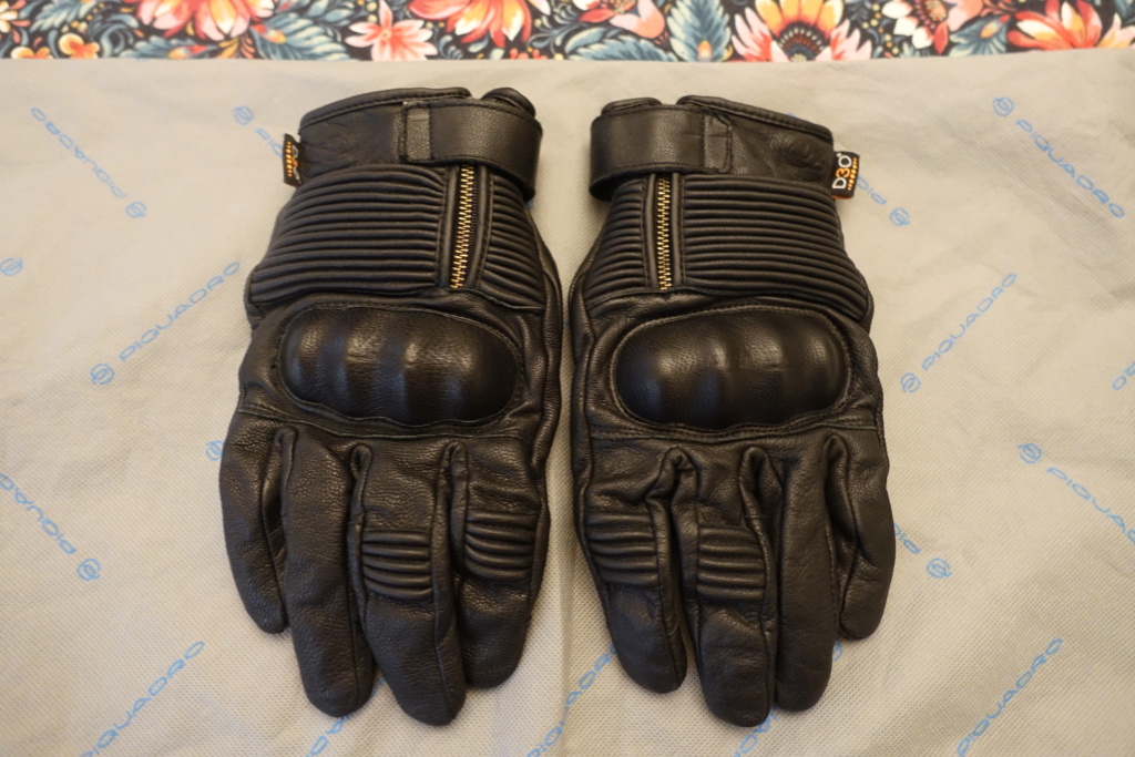 (vendu)paire de gants Furygan James D30 Dsc05514