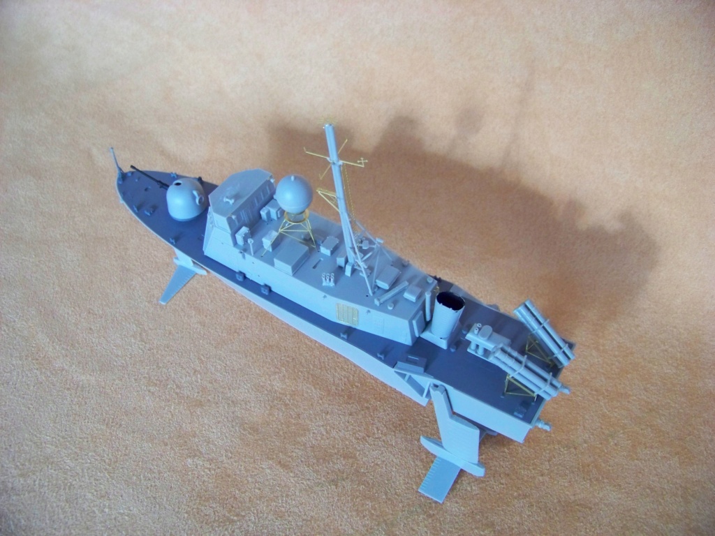 USS Pegasus hydroptère Hobby Boss 1/200. 101_0065