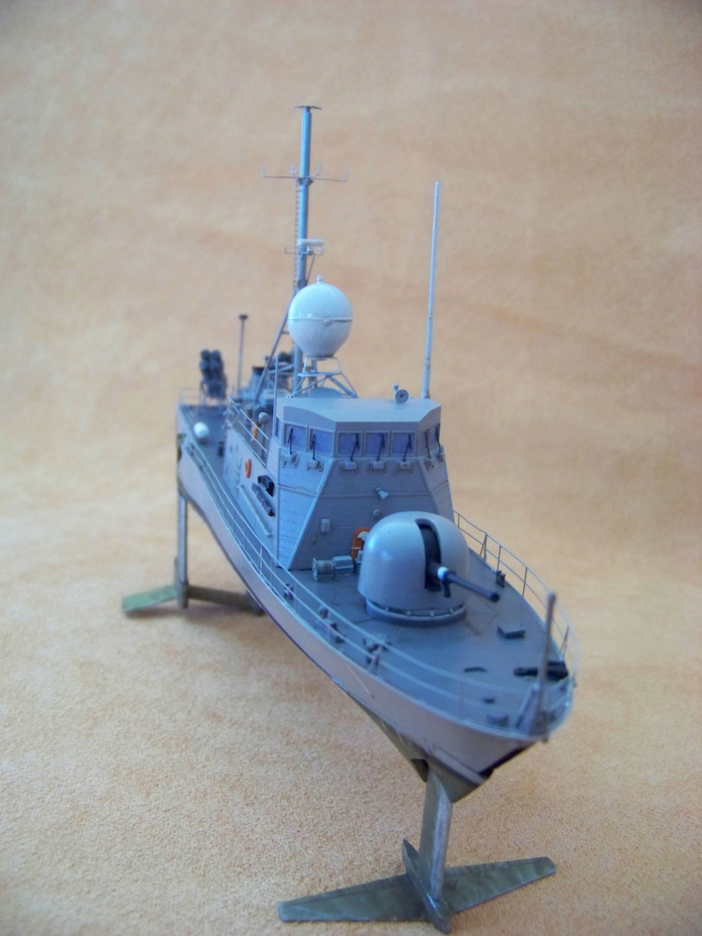 USS Pegasus hydroptère Hobby Boss 1/200. 101_0113