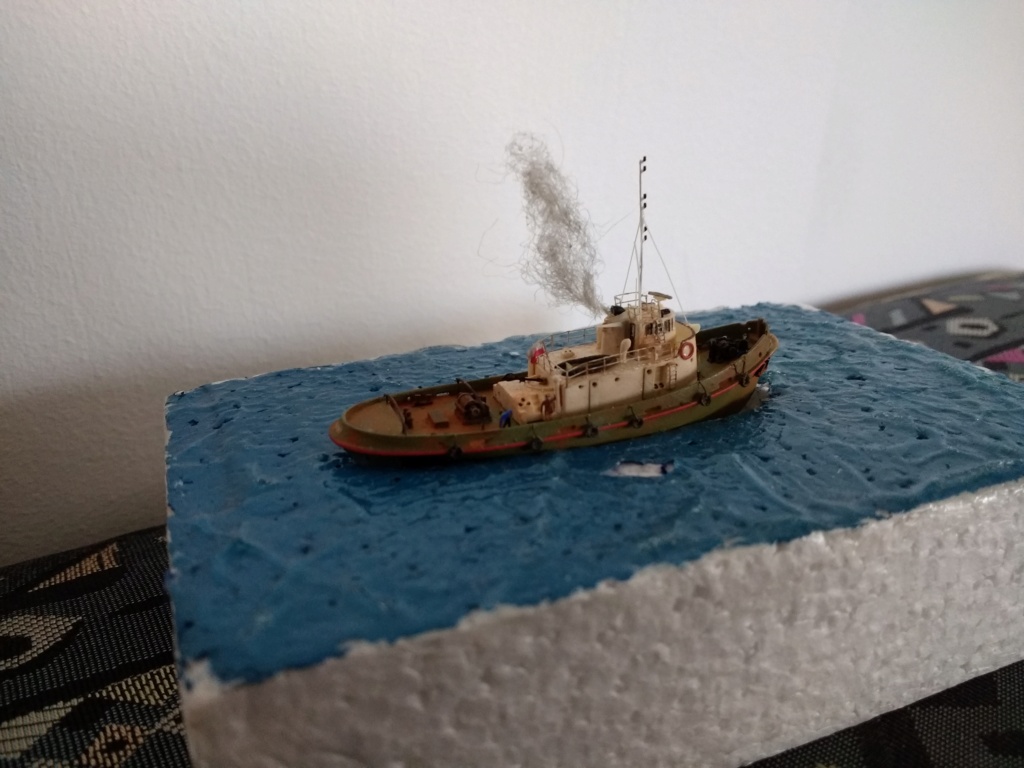 Dock flottant Ostrow II maquette en papier JSC 1/400. - Page 3 Img_2055