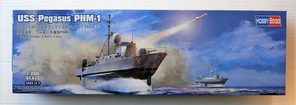 USS Pegasus hydroptère Hobby Boss 1/200. P1240010