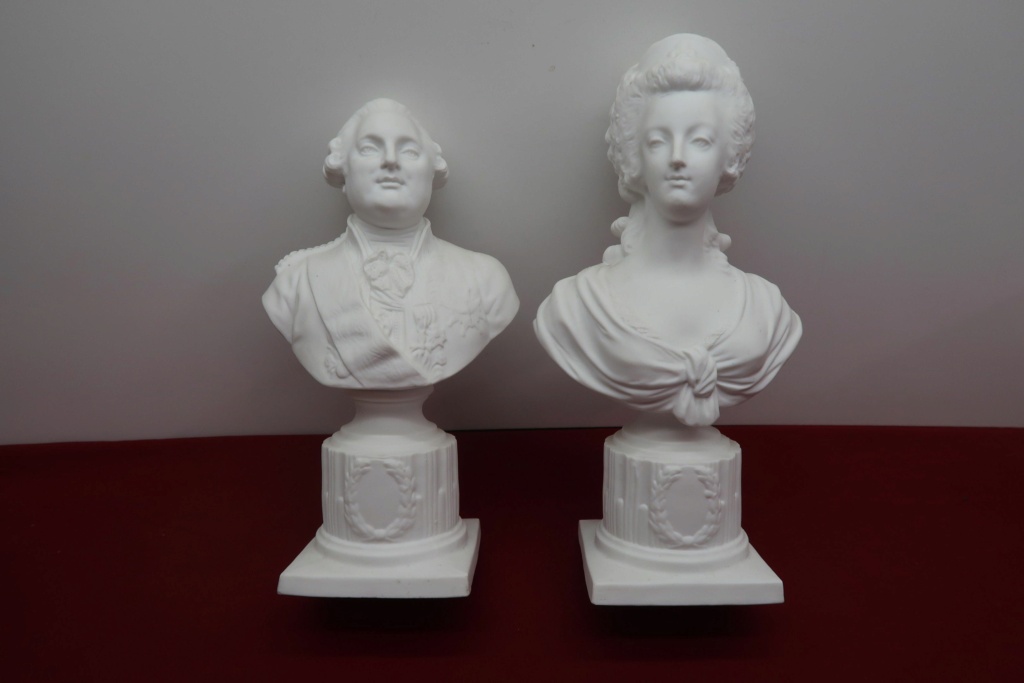 Collection Louis XVI et Marie Antoinette - Page 9 15303710