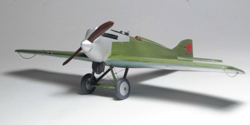 Polikarpov  Il-400a, IL 400b et I-1. ICM + scratch[1/72]  Il3411