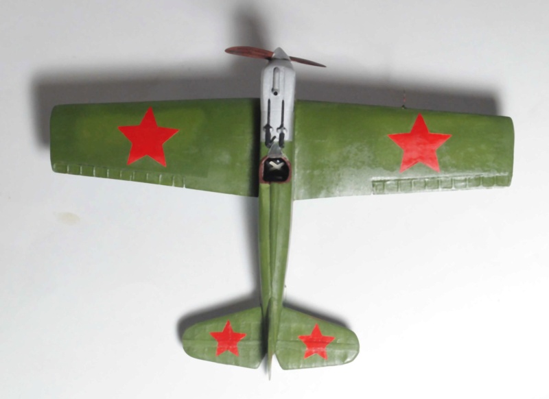Polikarpov  Il-400a, IL 400b et I-1. ICM + scratch[1/72]  Il3711