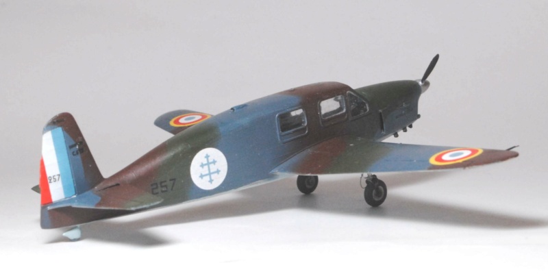 simoun - [Heller] 1/72 - Caudron Simoun . Evasions FAFL et autres  (VINTAGE) Sim-4110