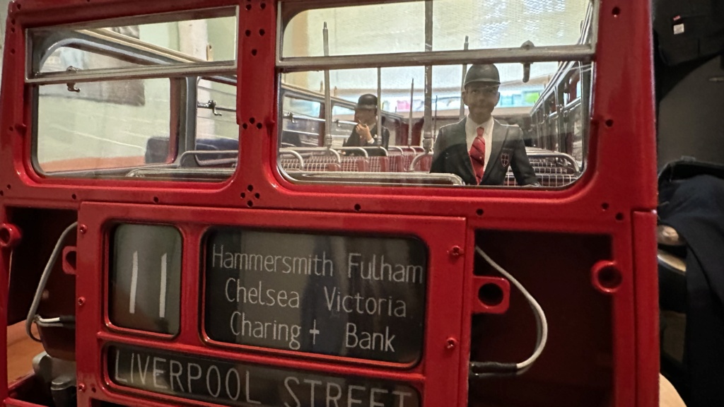 Routemaster RM857 von Hachette in 1/12 - Seite 11 43610