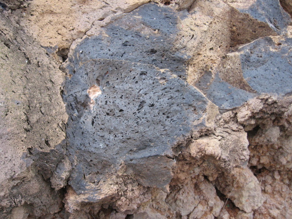 الغرين مادة تتكون من جسيمات الصخور Basala10