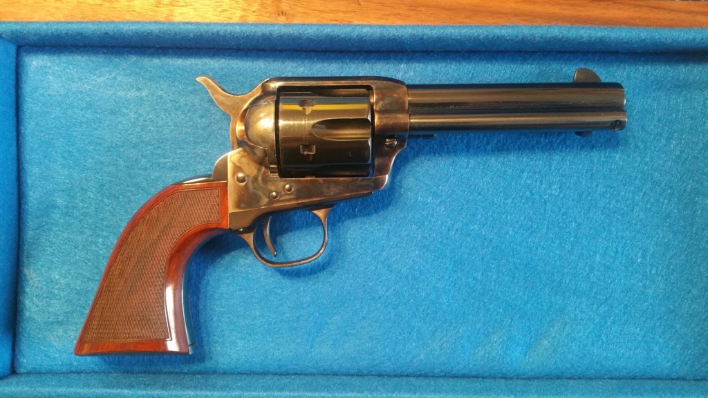 Colt 1873 Uberti "El Patron" canon 4,3/4" cal 357 magnum 20190123