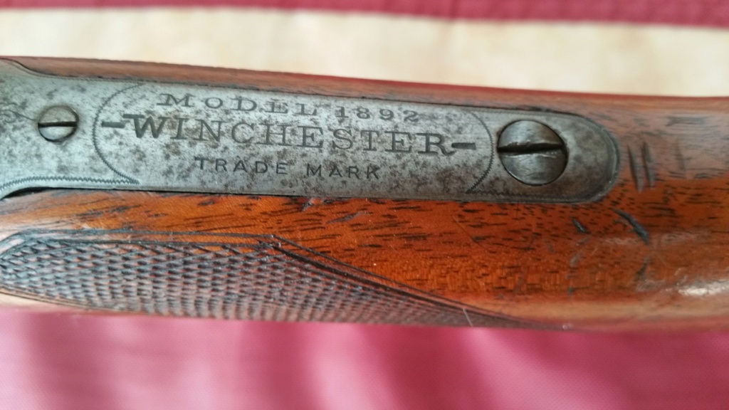 Winchester 92 rifle, gravée d'usine, en 44-40. 20230178