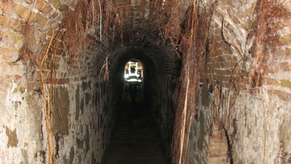 Un souterrain du XVIIIe siècle mis au jour Galeri10