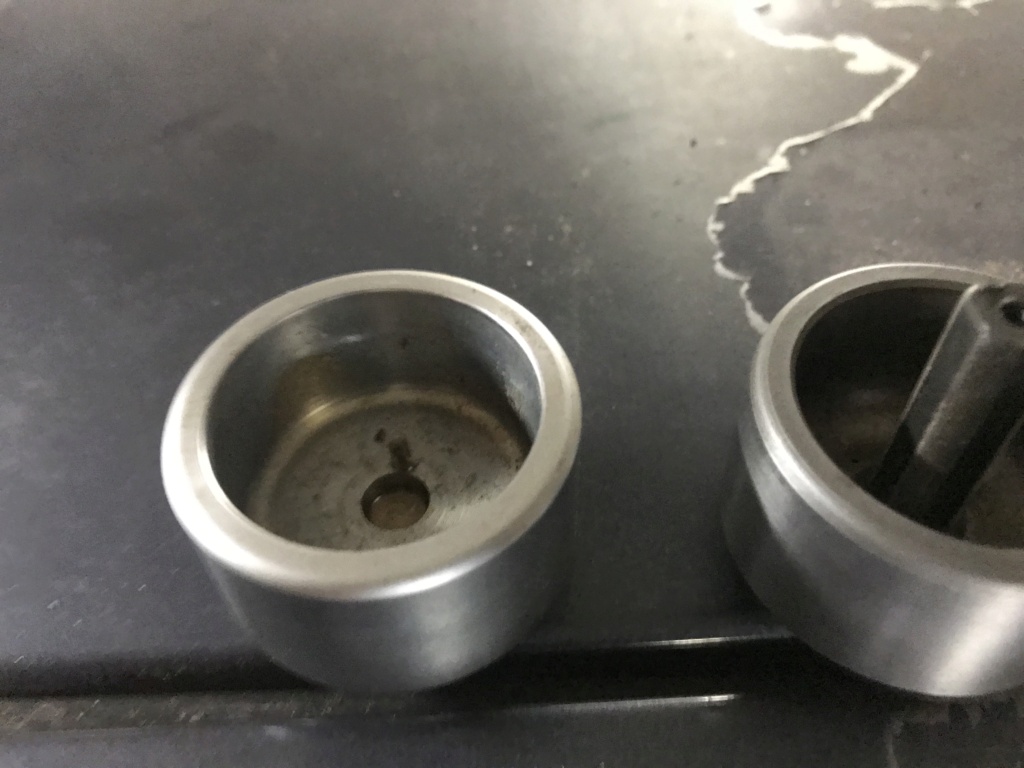 Re-fabrication de pistons de frein AR 4da1d710