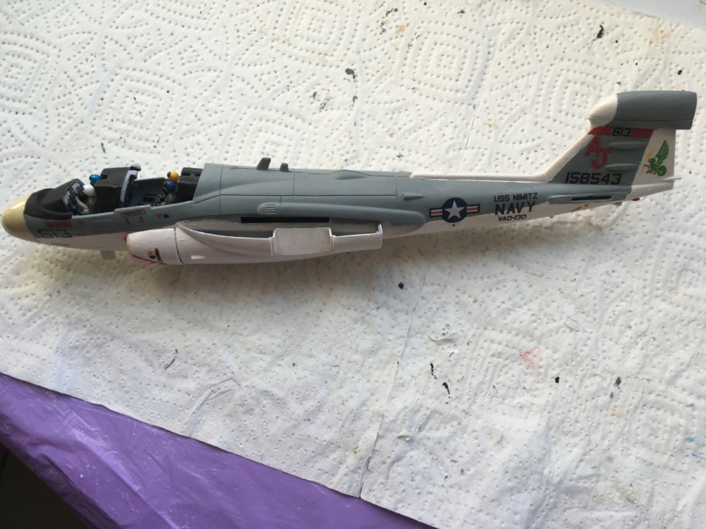 [Matchbox] EA-6B Prowler - fini - Page 2 Img_1173