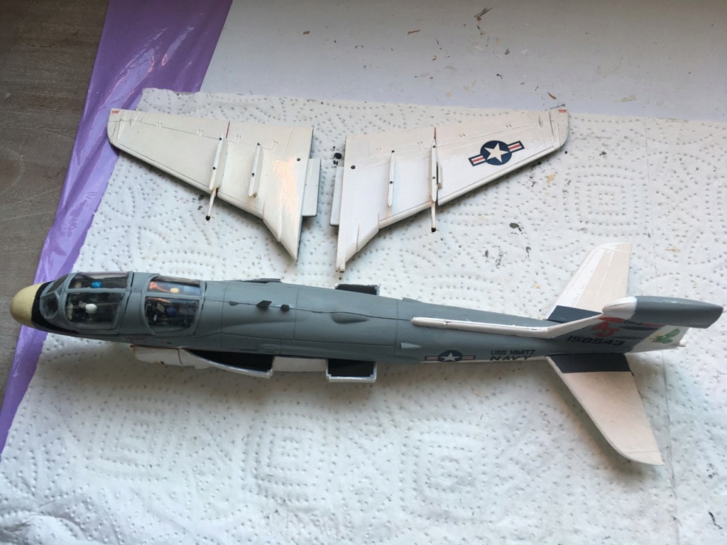 [Matchbox] EA-6B Prowler - fini - Page 2 Img_1175