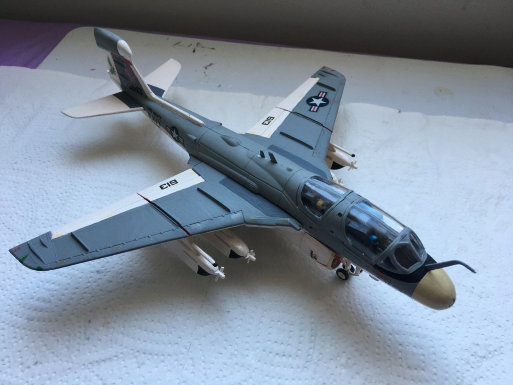 [Matchbox] EA-6B Prowler - fini - Page 3 Img_1216