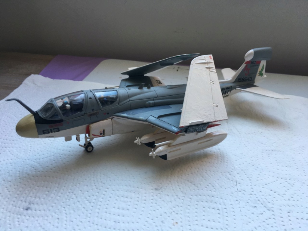 [Matchbox] EA-6B Prowler - fini - Page 3 Img_1224