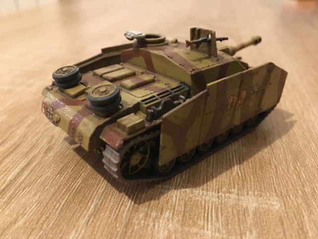 [Italeri] Sturmgeschütz III Sdkfz 142/1- Sturmhaubitze 10.5 cm Sdkfz 142/2 -FINI - Page 3 Img_3356