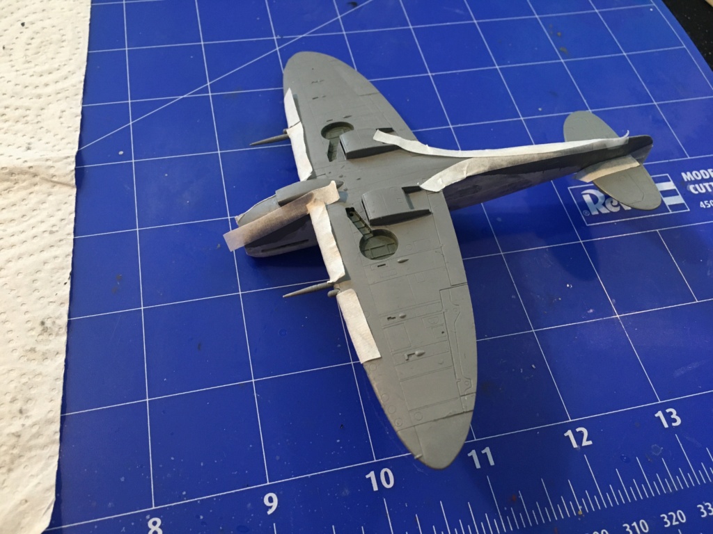 [Hasegawa] Spitfire Mk VIII - FINI - Page 2 Img_4232