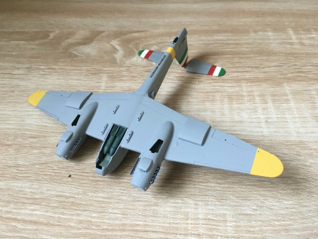 [Italeri] Messerschmitt Me-210 A 1 --- FINI - Page 3 Img_5117