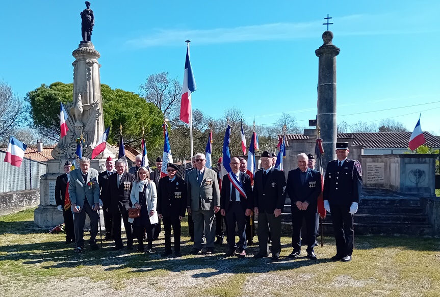 SECTION DE LA CHARENTE-MARITIME - Page 10 125