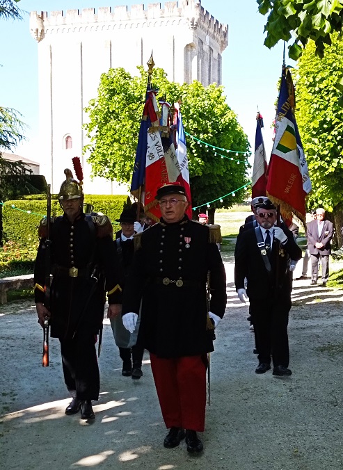 SECTION DE LA CHARENTE-MARITIME - Page 11 227