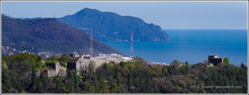 Liguria tra mare e monti  Castel14