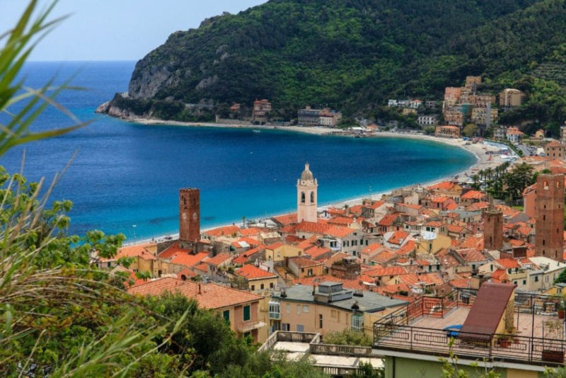 Liguria tra mare e monti  - Pagina 4 Noli10