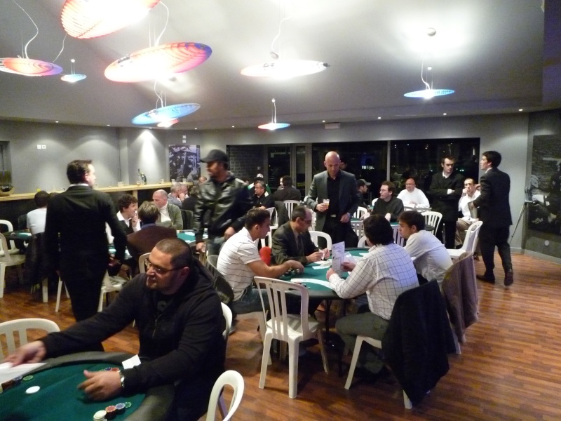 Organisation d'un tournoi de poker pour le FCG-25 mars - Page 3 P1000413