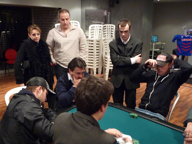 Organisation d'un tournoi de poker pour le FCG-25 mars - Page 3 P1000453