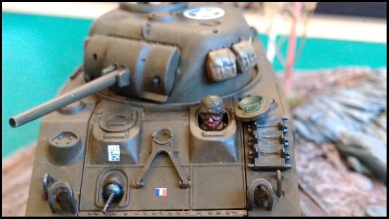 Char moyen M4A2 SHERMAN "VALSERINE" de la 2ème DB Réf 79894 Img_2380