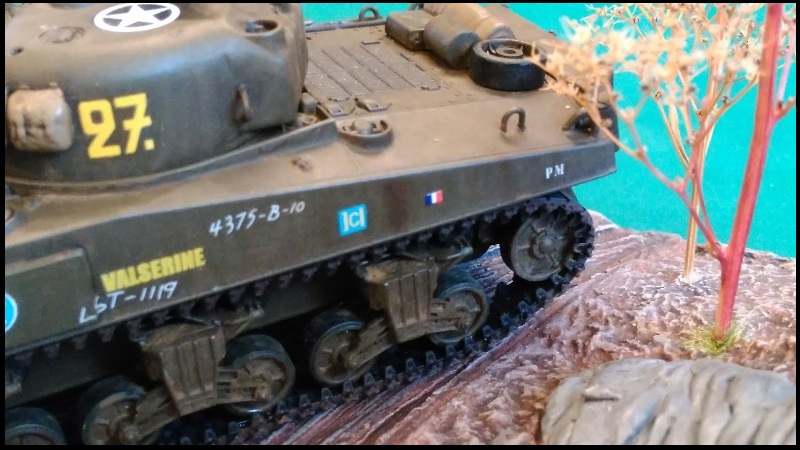 Char moyen M4A2 SHERMAN "VALSERINE" de la 2ème DB Réf 79894 Img_2383