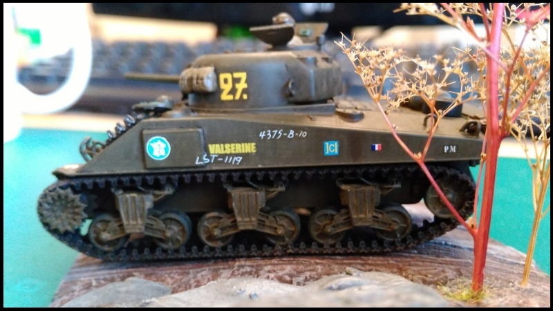 Char moyen M4A2 SHERMAN "VALSERINE" de la 2ème DB Réf 79894 Img_2384