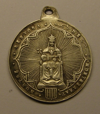 Medalla de Nª Sª de Montserrat- San Benito. Finales de siglo XIX o principios del XX. Medall34