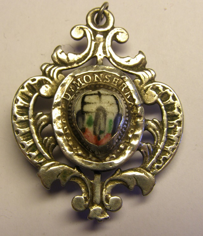 Curiosa medalla de Montserrat - MONTSERRATE. Siglo XVIII Tc_14_17