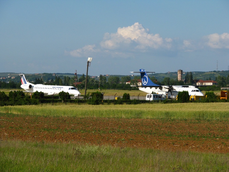 Aeroportul Oradea - Iunie 2009 Pictu267