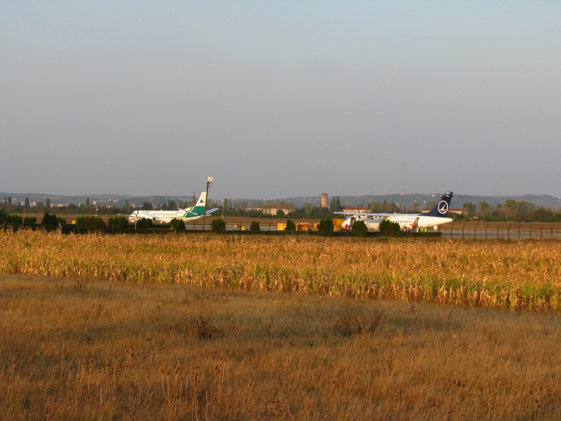 Aeroport Oradea - Septembrie 2009 Pictu493