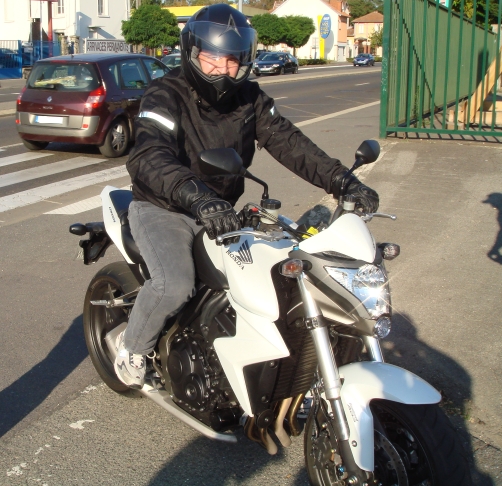 Essais CB1000R ABS => Devis concession => Vos avis et conseils Photo_11