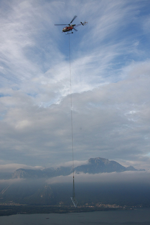 Lama Heliswiss au dessus de Montreux Cgn_0918