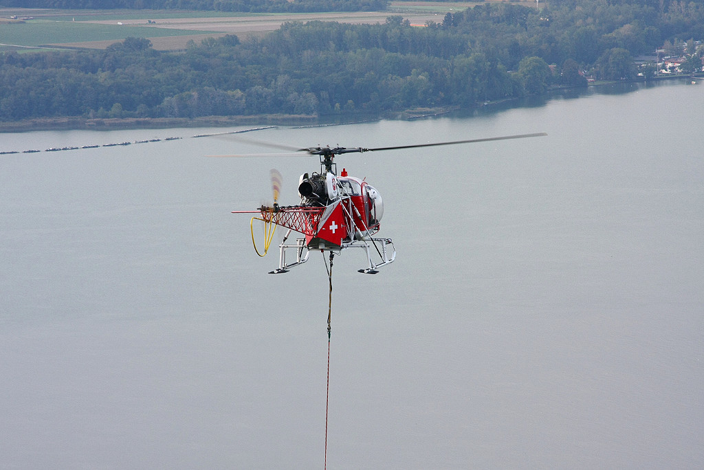 Lama Heliswiss au dessus de Montreux Cgn_0919