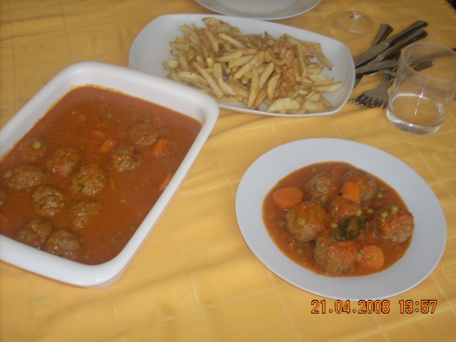 Albóndigas con salsa de tomate Dscn0910