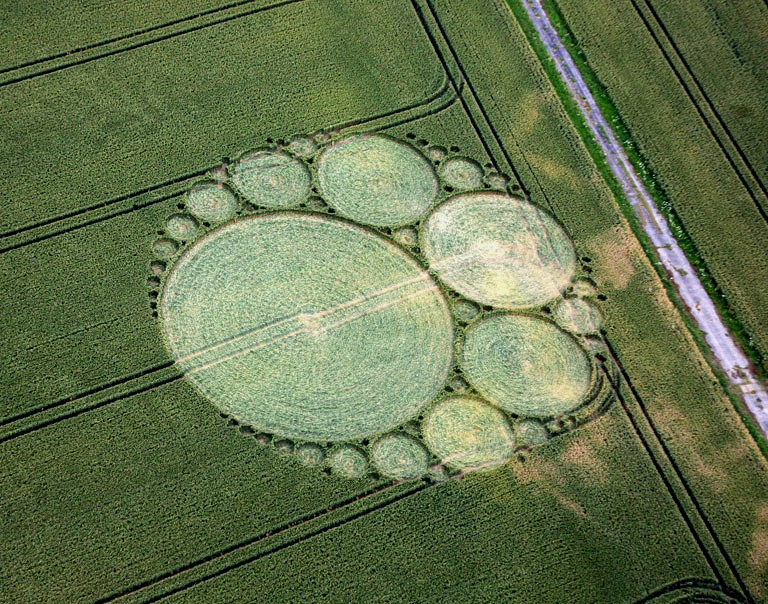 Crop circle de East Field, Nr Alton Barnes, Wiltshire. Le 14.07.09 000210