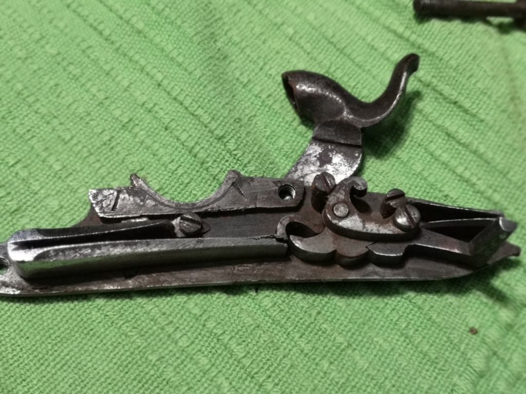 paire de pistolet Officier Paire_17