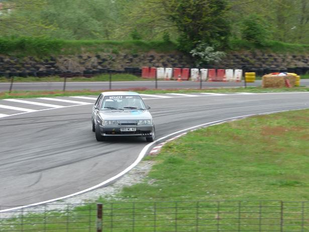 Slalom sur piste de Karting a Roanne le 01/05/09 P1000934