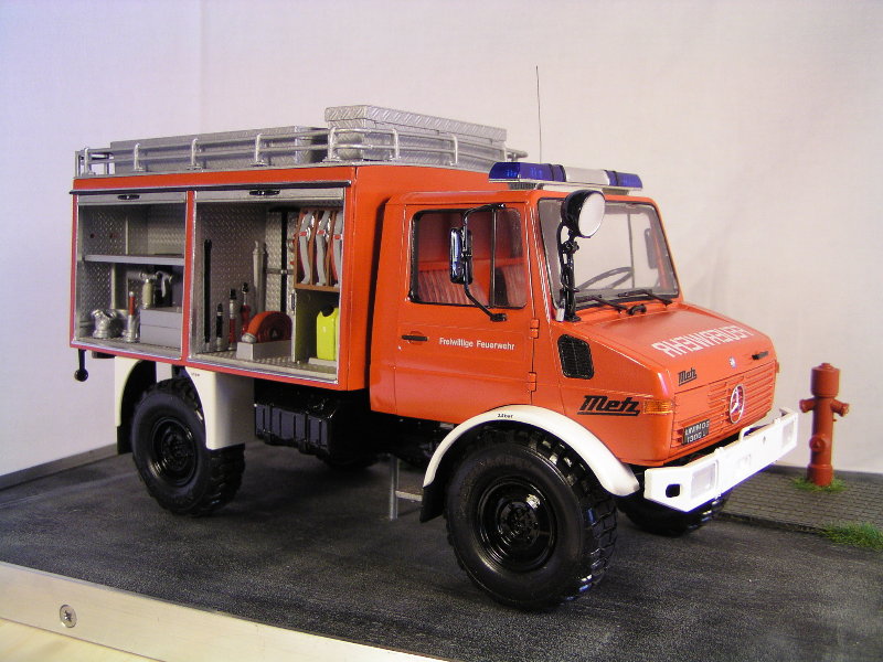 Unimog TLF 8/18  Revell 1:24 - Seite 2 09110