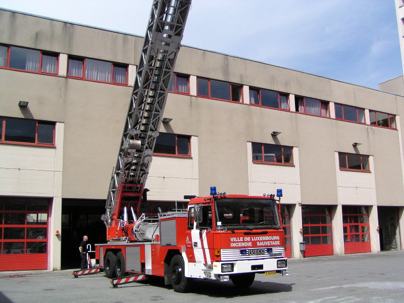 Iveco Magirus DLK 23-12 "Fertig" 10011