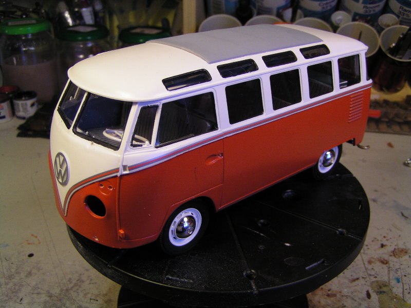 VW Type 2 Microbus 1:24 "Fertig" - Seite 3 P9032010