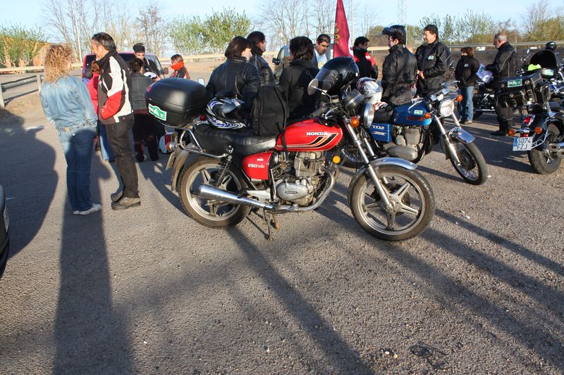 I RUTA MOTOS CLASICAS LEON 23/ABRIL/2009 Img_1328